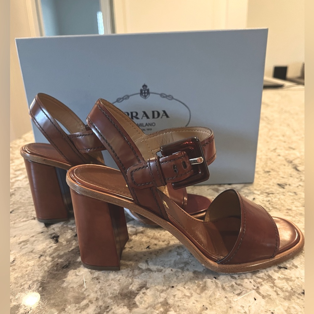 Prada Calzature Donna heels - Tan - W37;US7